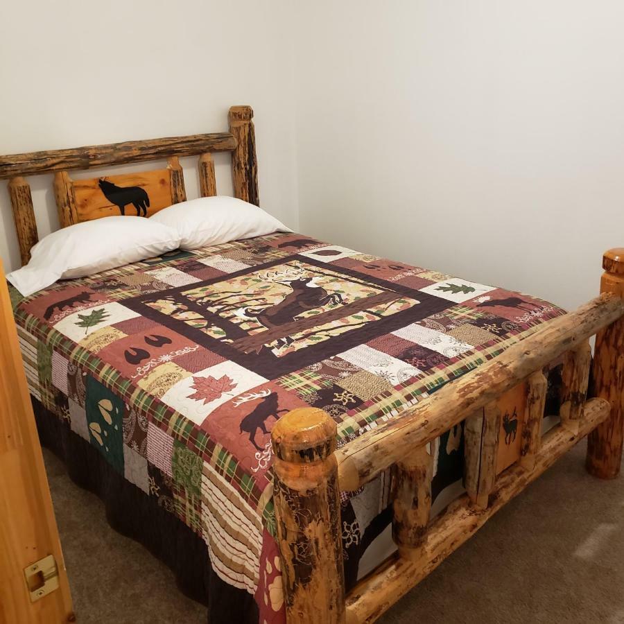 Wolf Den Log Cabin Motel And Rv Park Thayne Exterior foto